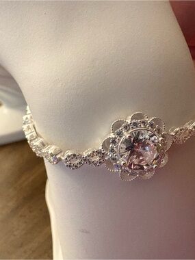 925 Sterling Silver CZ Infinity Link Bracelet Large Round Center Stone 9.1g NEW